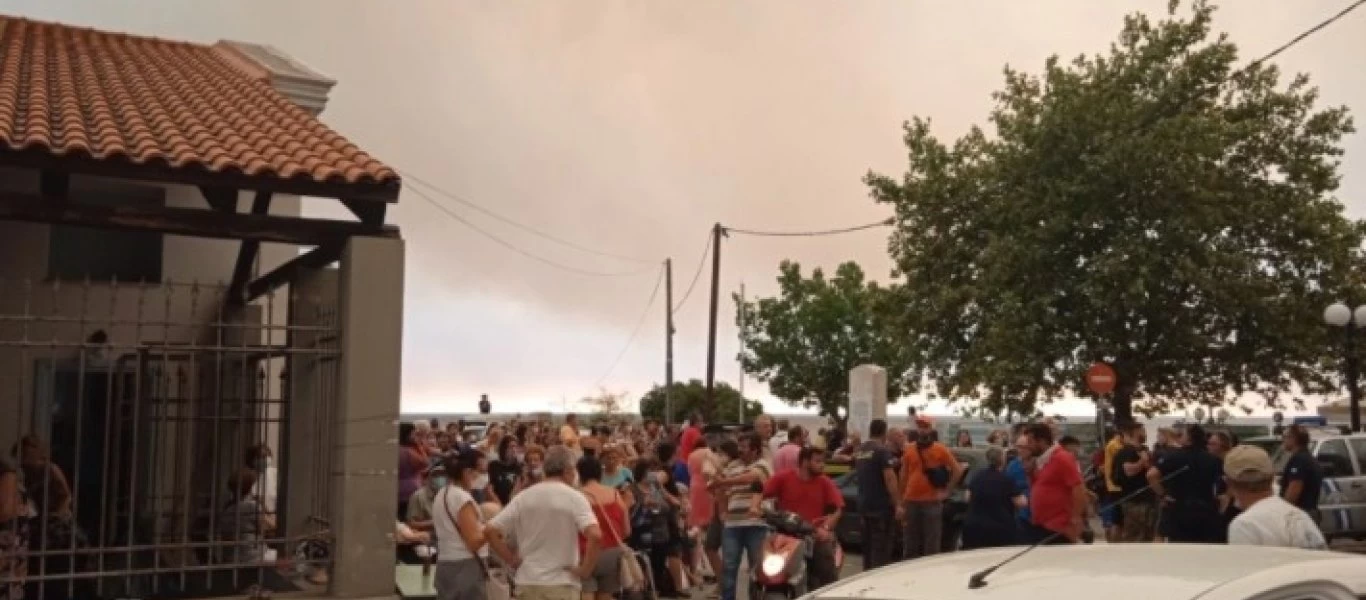 Αττική: Εκκενώνονται Μαρκόπουλο Ωρωπού, Μπάφι, Μαυροσουβάλα, Μήλεσι και Λεβίθι - Θρίλερ στη Λίμνη Εύβοιας (βίντεο)